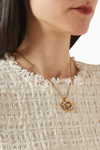 قلادة بدلاية بشعار ميدوسا مرصعة بالكريستال معدن