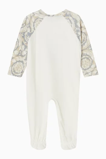 بيجاما بطبعة شعار الماركة ونقشة باروكية قطن