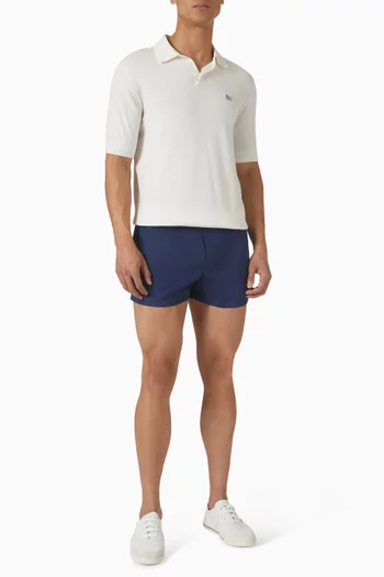 شورت سباحة قصير