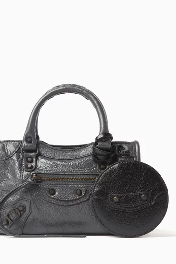 حلية لو سيتي دائرية بمرآة جلد