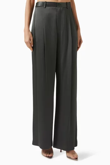 بنطال بقصة فضفاضة بطيات ستان