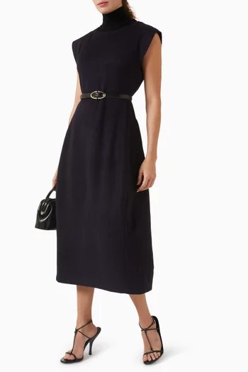 فستان متوسط الطول صوف ناعم بقصة منحوتة