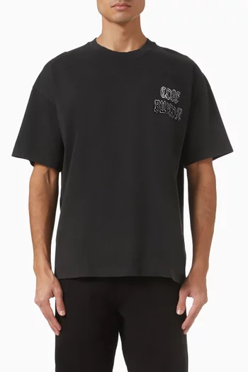 تي شيرت بأحرف الماركة وشعار Sportswear قطن