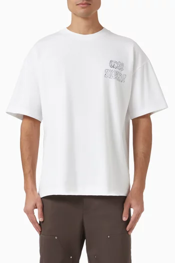 تي شيرت بأحرف الماركة وشعار Sportswear قطن