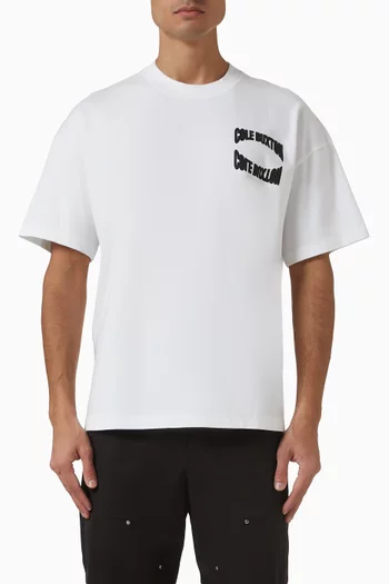 تي شيرت بشعار الماركة المقوس والمعكوس قطن