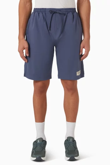 شورت بشعار الماركة وحياكة داخلية 10 بوصة قماش سوفتسكين معاد تدويره