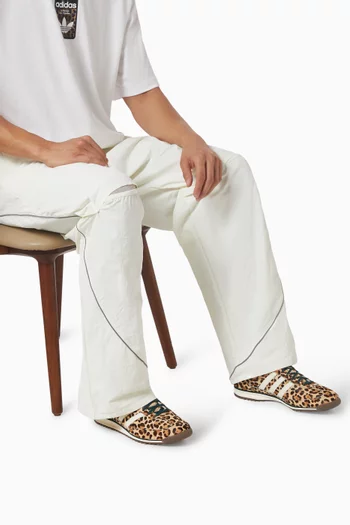 سنيكرز إس إل 72 او جي جلد