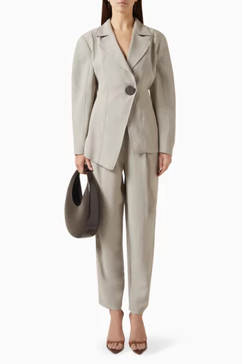 جاكيت بقصة غير متماثلة