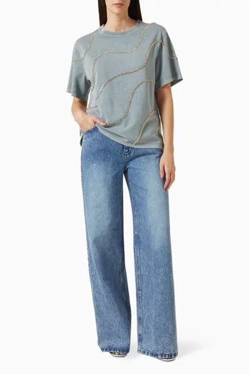 تي شيرت بتطريزات مموجة بأحجار الراين قطن