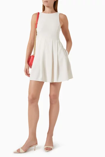 فستان قصير بطيات