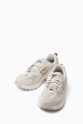 530 Sneakers in Mesh