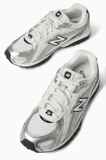 204L Sneakers in Mesh