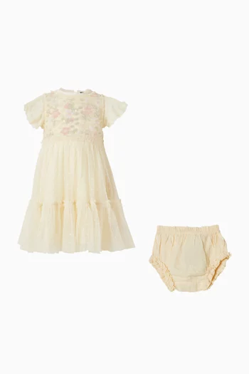 فستان بصدرية مطرزة بالترتر