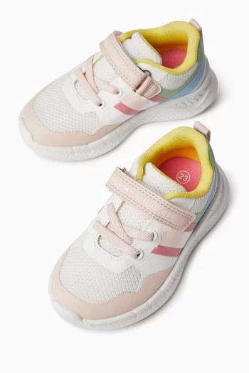 سنيكرز بشعار الماركة