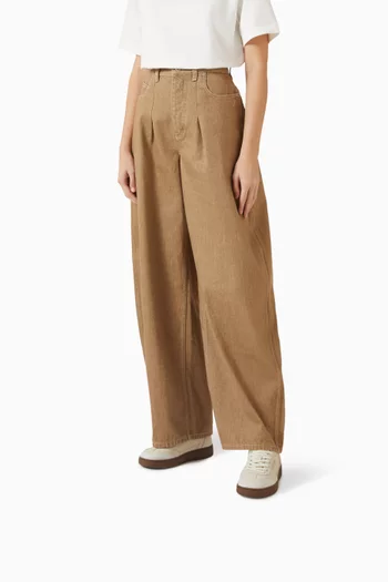 سنيكرز دايس بمقدمة على شكل حرف T جلد وشمواه