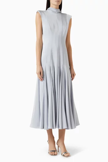 فستان متوسط الطول بلا أكمام