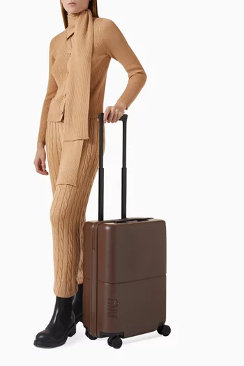 حقيبة كابينة للجر للمقتنيات الأساسية