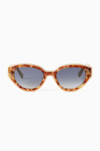 The Carlita Cat-Eye Sunglasses in Acetate