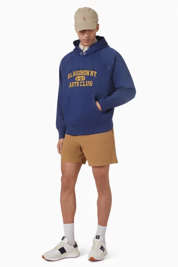 كنزة بغطاء للرأس بطبعة