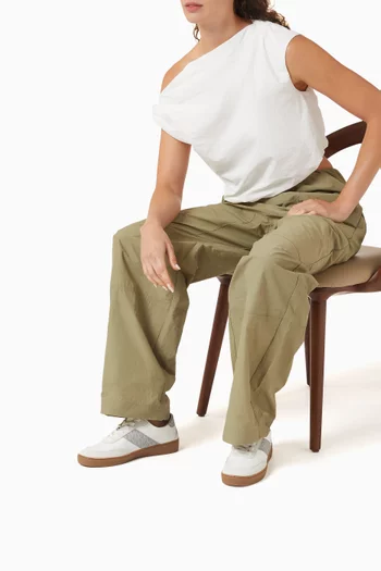 سنيكرز كيسي جلد وقنب بشعار الماركة