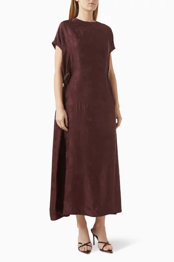 قفطان مطرز بكريستال سواروفسكي حرير جاكار