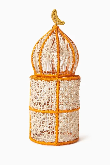 مئذنة أسطوانية مزينة بعُقد