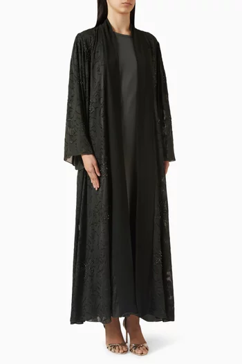 عباية بدرابيه ونقشة زهور مطرزة بالخرز