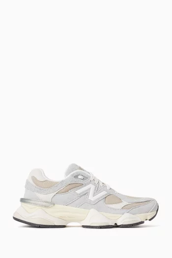 9060 Sneakers in Mesh & Suede