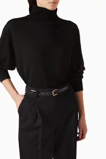 Slim Belt in Croc-embossed Leather