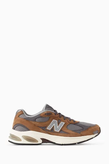 2010 Sneakers in Suede & Mesh