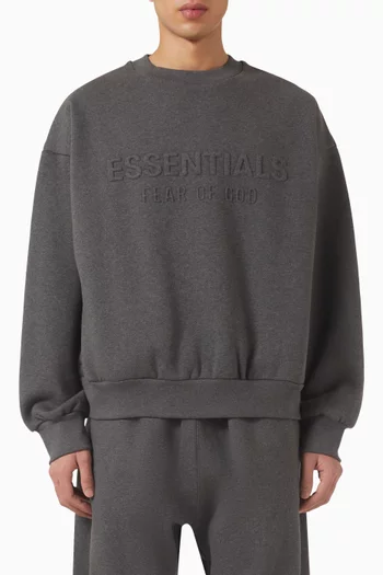 سويت شيرت كلاسيكي بفتحة رقبة مستديرة وشعار الماركة البارز صوف