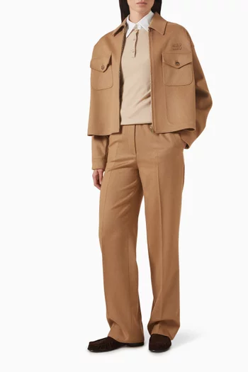 سترة بشعار الماركة كشمير