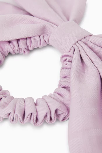 ربطة شعر بعقدة