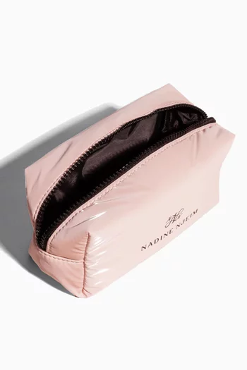 حقيبة بتصميم مستطيل للمستحضرات الأساسية