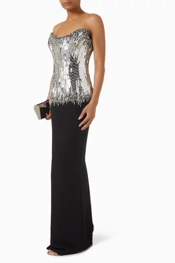 فستان سهرة ريجان مزين بتطريزات بالكريستال