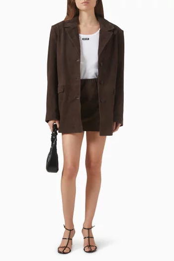 تنورة قصيرة بتصميم جرس شمواه