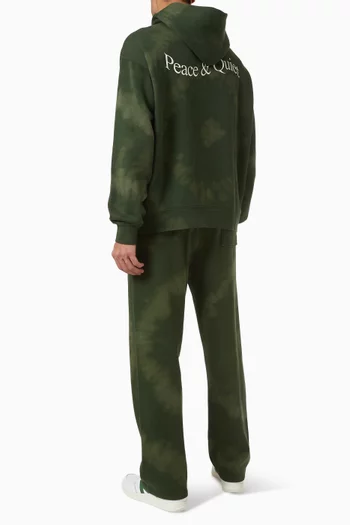 كنزة بغطاء رأس وشعار الماركة الشهير بصباغة العقد والربط قطن