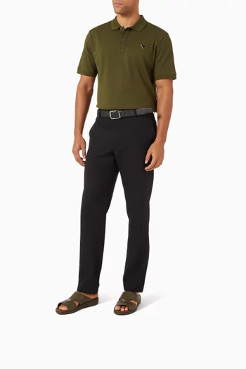 حذاء مفتوح بشعار الماركة جلد