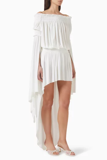 بودي سوت بأكتاف مكشوفة وأكمام غير متماثلة