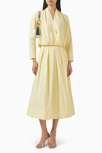 طقم بلوزة وتنورة بتطريزات قطن