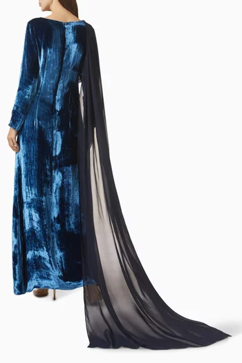 فستان مزين بتطريزات زهور بارزة