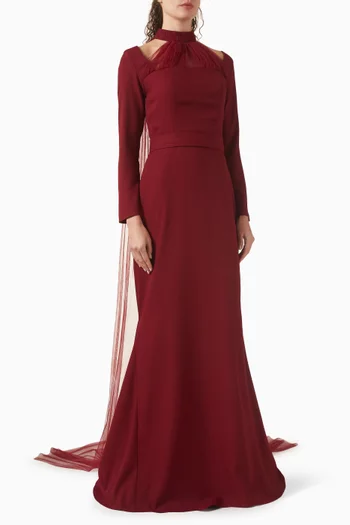 فستان بأكتاف مكشوفة