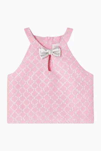 بلوزة بقصة قصيرة