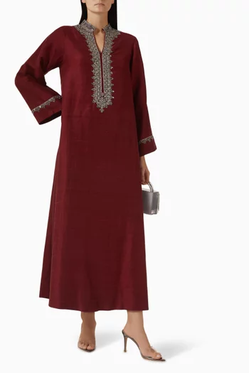 قفطان مطرز بالخرز