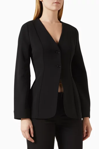 بلوزة سيلا بأزرار