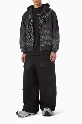 كنزة بغطاء رأس فضفاضة بسحّاب وشعار الماركة بحجم كبير صوف سريع الجفاف