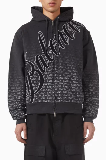 كنزة بغطاء رأس فضفاضة بسحّاب وشعار الماركة بحجم كبير صوف سريع الجفاف