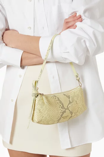 حقيبة بوشيت بحمالة مزينة بعروة جلد بنقشة جلد الأفعى