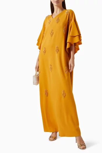 قفطان مزين بتطريزات