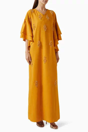 قفطان مزين بتطريزات